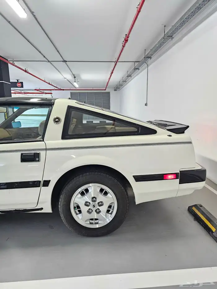 نيسان ZX300 Turbo 1984 9