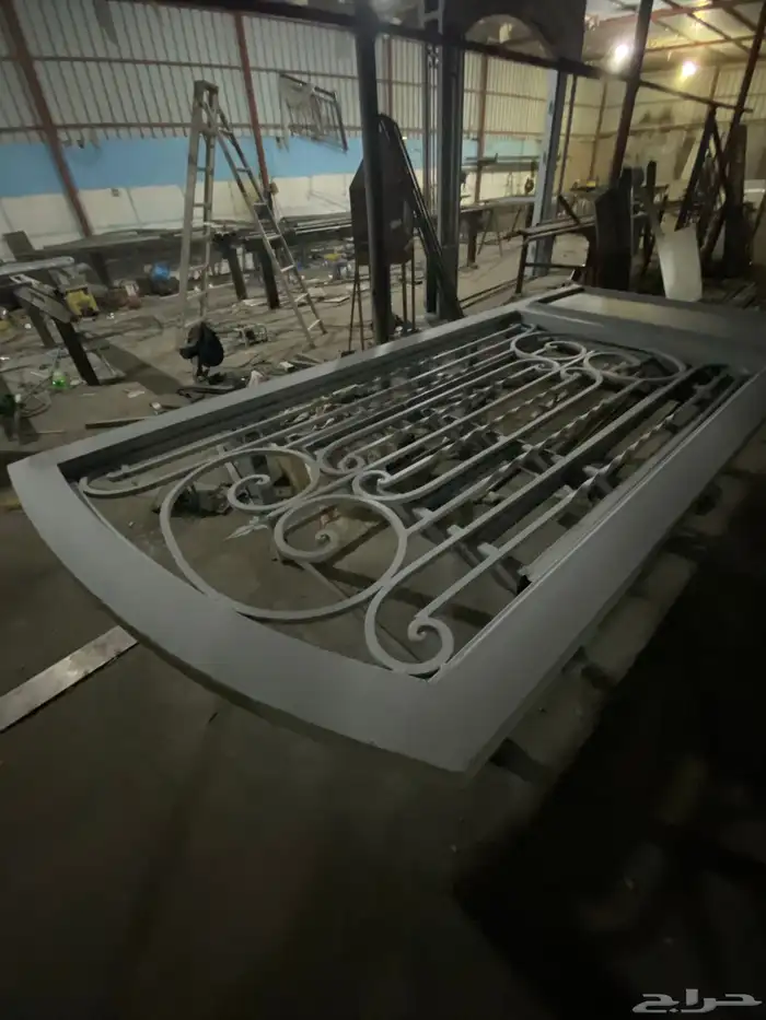 حداد في جده ابواب حديد شبابيك حماية مظلات سلالم دربزين 14