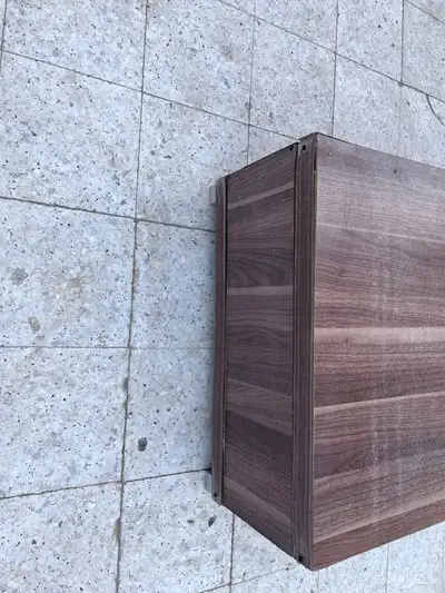 طاولة تلفزيون بتصميم جميل 4