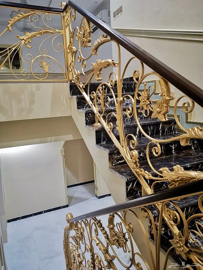 حداد في جده ابواب حديد شبابيك حماية مظلات سلالم دربزين 18