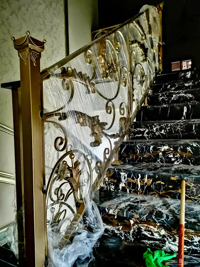 حداد في جده ابواب حديد شبابيك حماية مظلات سلالم دربزين 17