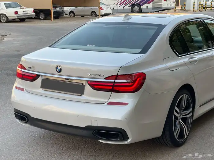 بي ام دبليو2016 الممشى141الف750Li 3