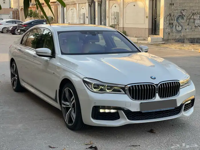 بي ام دبليو2016 الممشى141الف750Li 1