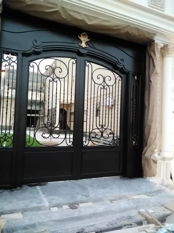 حداد في جده ابواب حديد شبابيك حماية مظلات سلالم دربزين 10