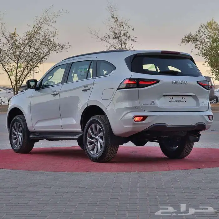 ايسوزو جيب 2024 فل كامل 1