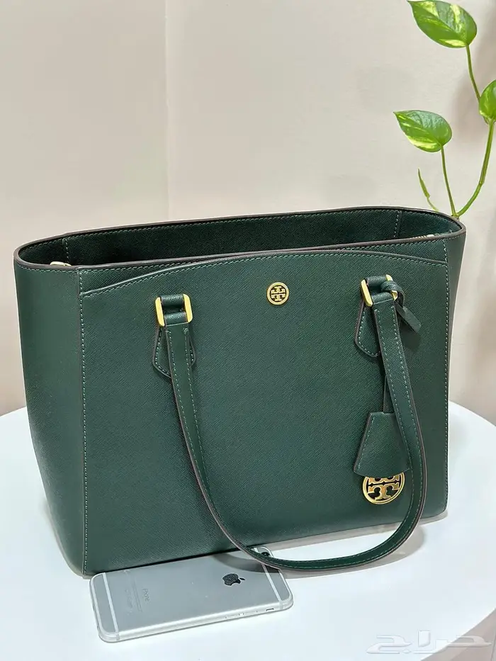 شنطة مستعملة ماركة tory burch 2