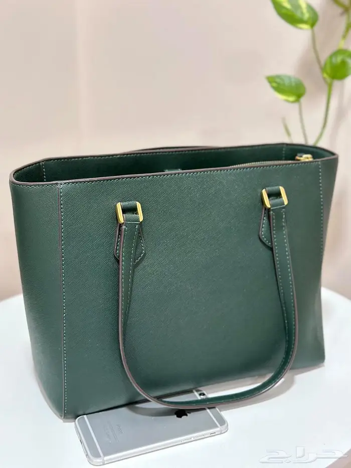 شنطة مستعملة ماركة tory burch 0