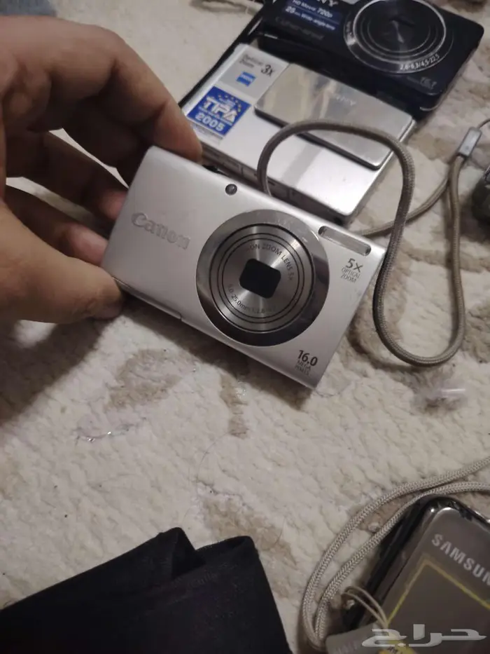 كاميرا كانون و سوني و سامسونج و فوجي ديجيتال 15