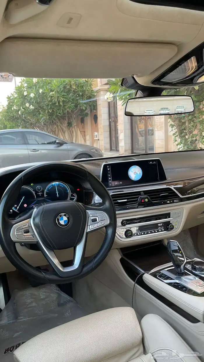 بي ام دبليو2016 الممشى141الف750Li 36