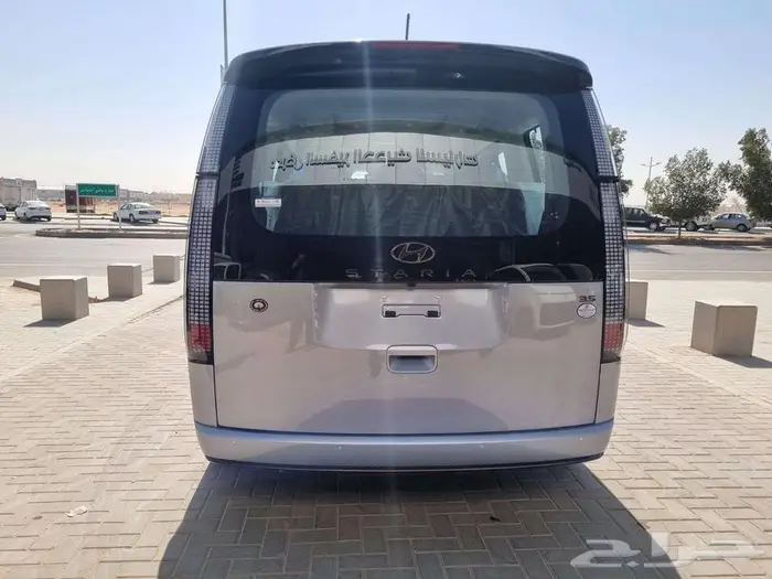 هونداي ستاريا لاكجري فل كامل 9راكب موديل 2025 10