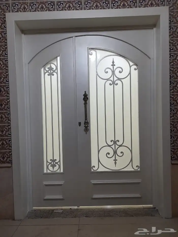 حداد في جده ابواب حديد شبابيك حماية مظلات سلالم دربزين 1