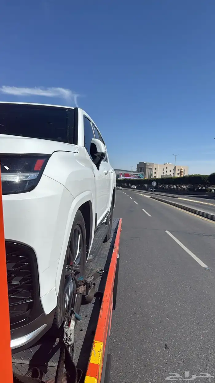 سطحة لنقل السيارات من جدة إلى الرياض 0