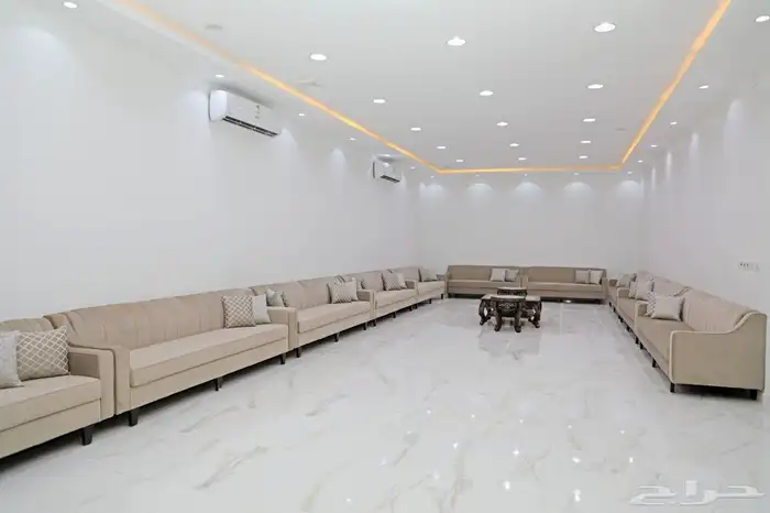 شاليه خلف معارض السيارات عرعر استثمار المساحه 1000 اجار1050 5