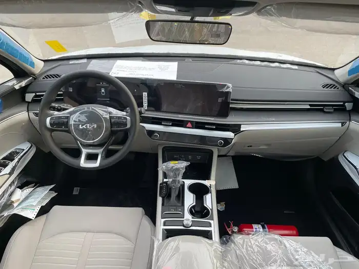 كيا K5 GL مطور بصمه 2025 9