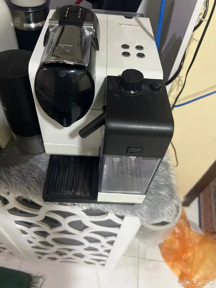 لبيع مكينه NESPRESSO 0