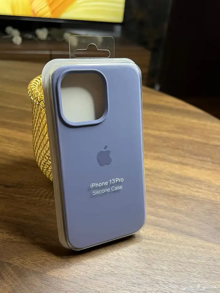 كفرات ايفون 13 سيلكون طبق الأصل بشعار آبل بسعر مميز 15