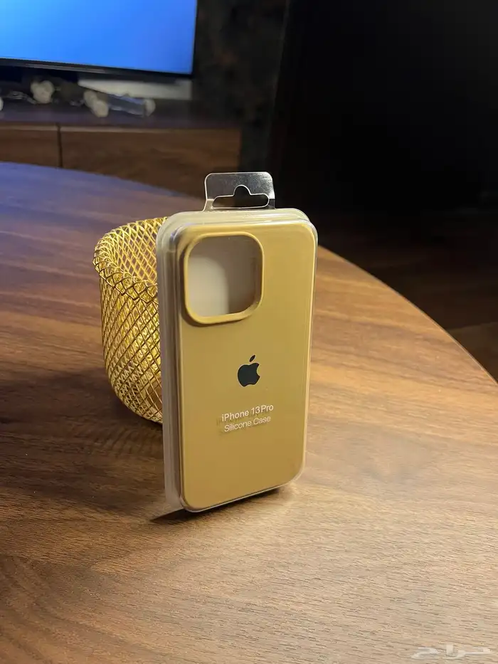 كفرات ايفون 13 سيلكون طبق الأصل بشعار آبل بسعر مميز 7