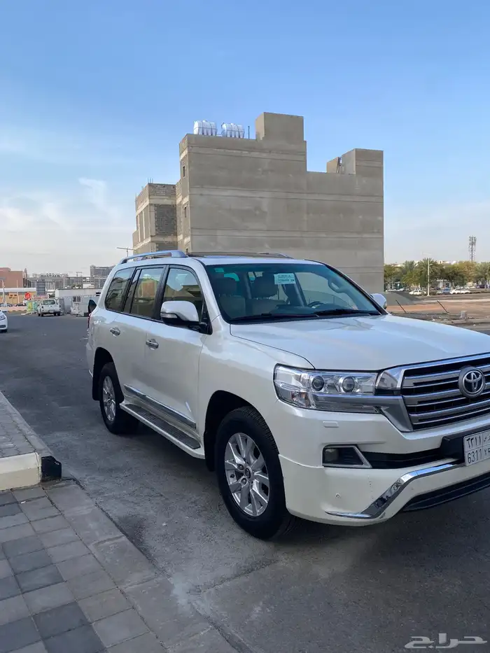 جيب لاندكروزر 2018 GXR3 7