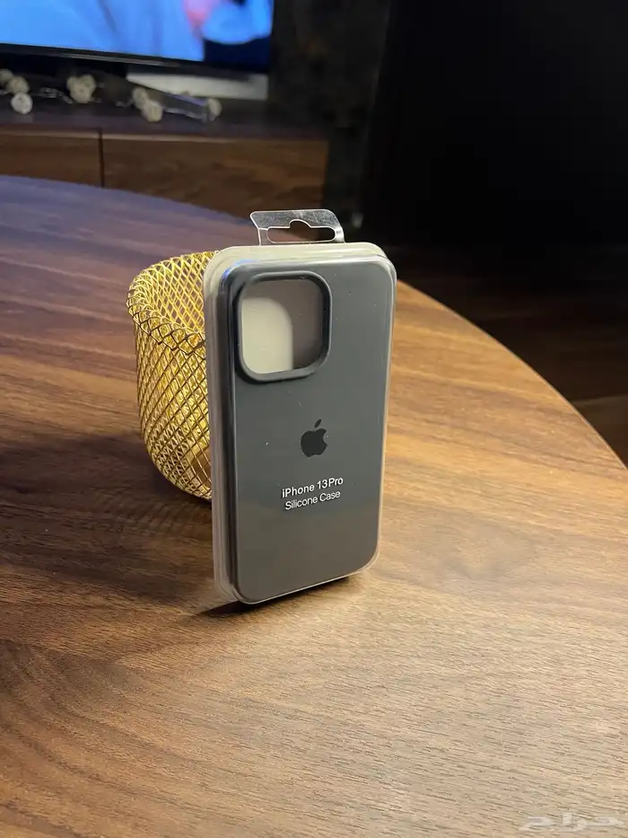 كفرات ايفون 13 سيلكون طبق الأصل بشعار آبل بسعر مميز 8