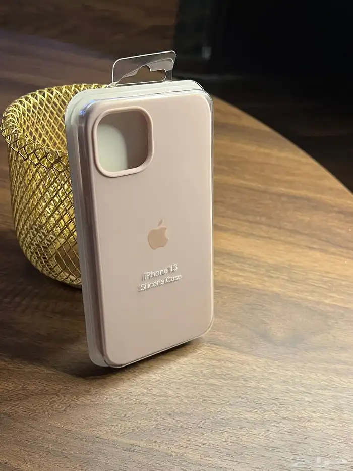 كفرات ايفون 13 سيلكون طبق الأصل بشعار آبل بسعر مميز 3