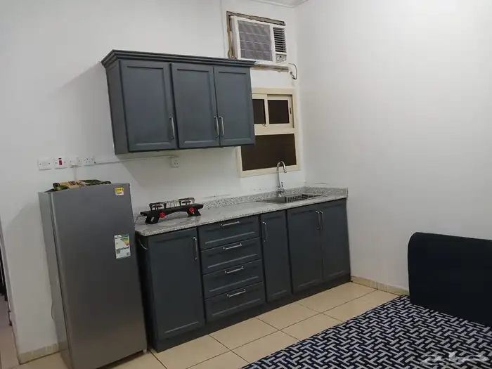 للإيجار .. شقق عزاب مؤثثة ومرتبة (حي الرمال) 2