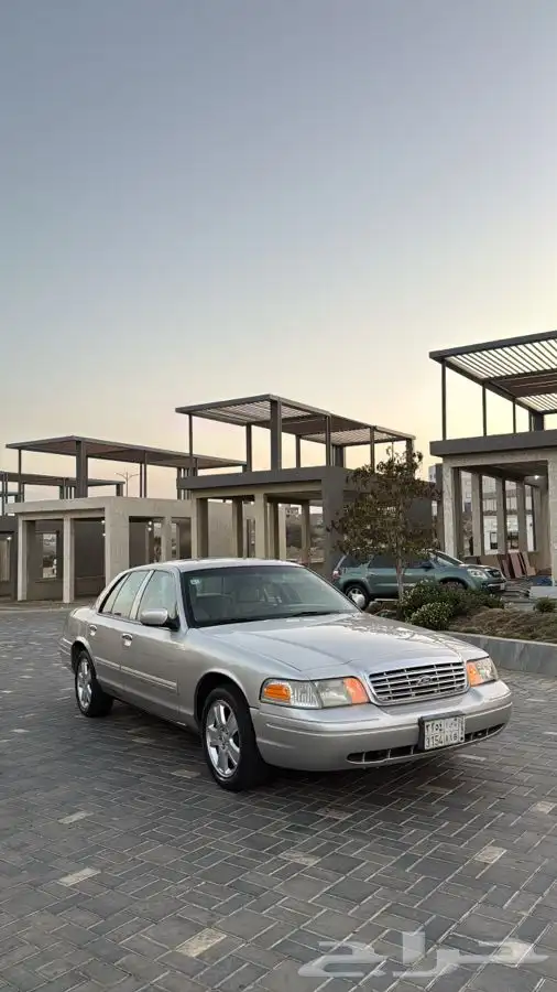 فورد فكتوريا 2011 5