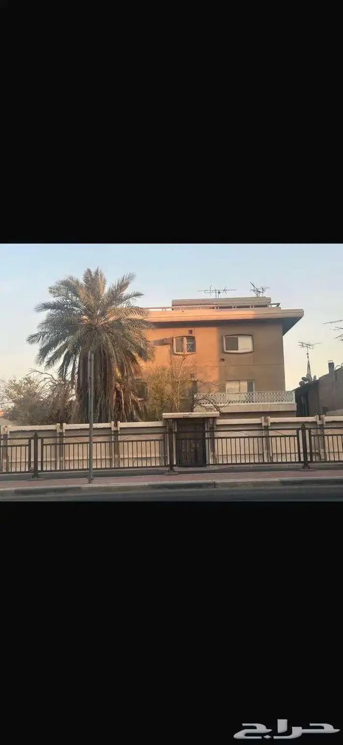 فيلا 3 ادوار طريق احد القطيف 0