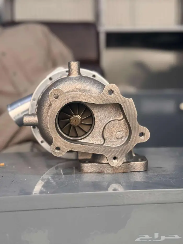 للبيع تيربو ايسوزو حفار بوكلين هيتاتشي 2