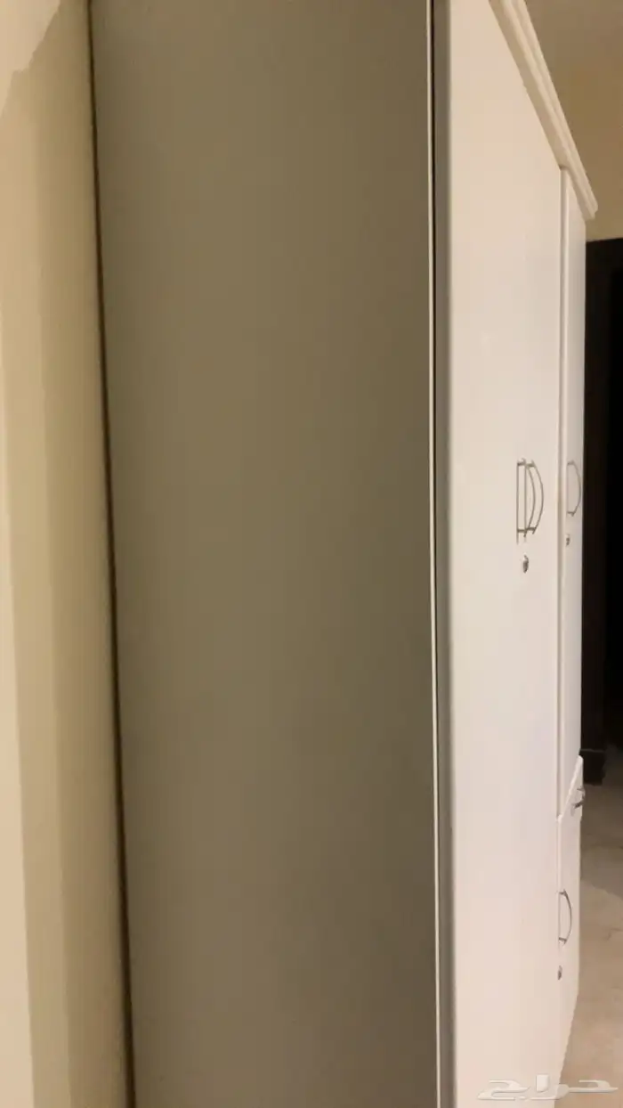 دولاب للبيع 1