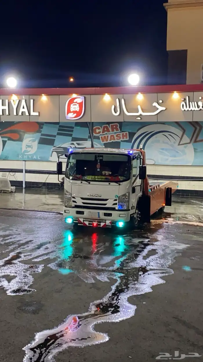 سطحه داخل جدة وخارجها 0