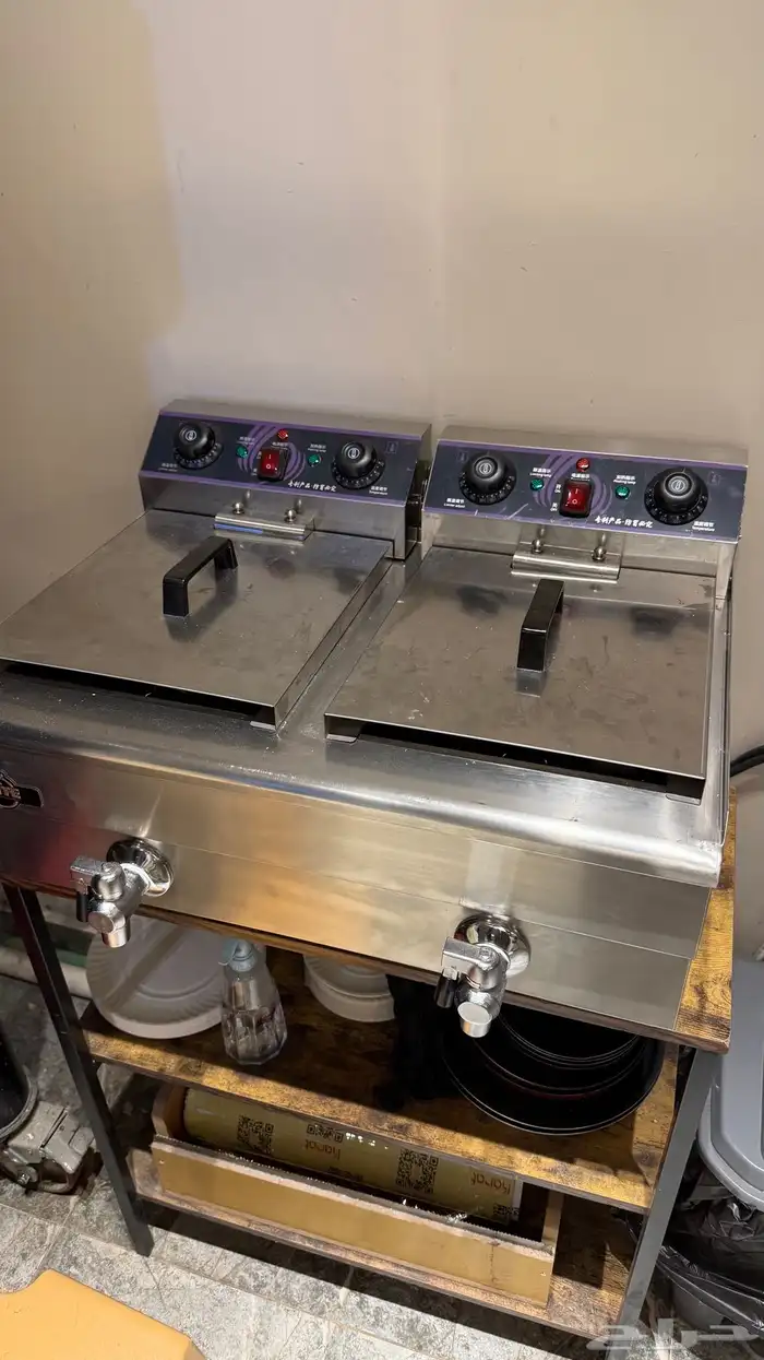 قلاية زيت 16 لتر شبه جديدة 0