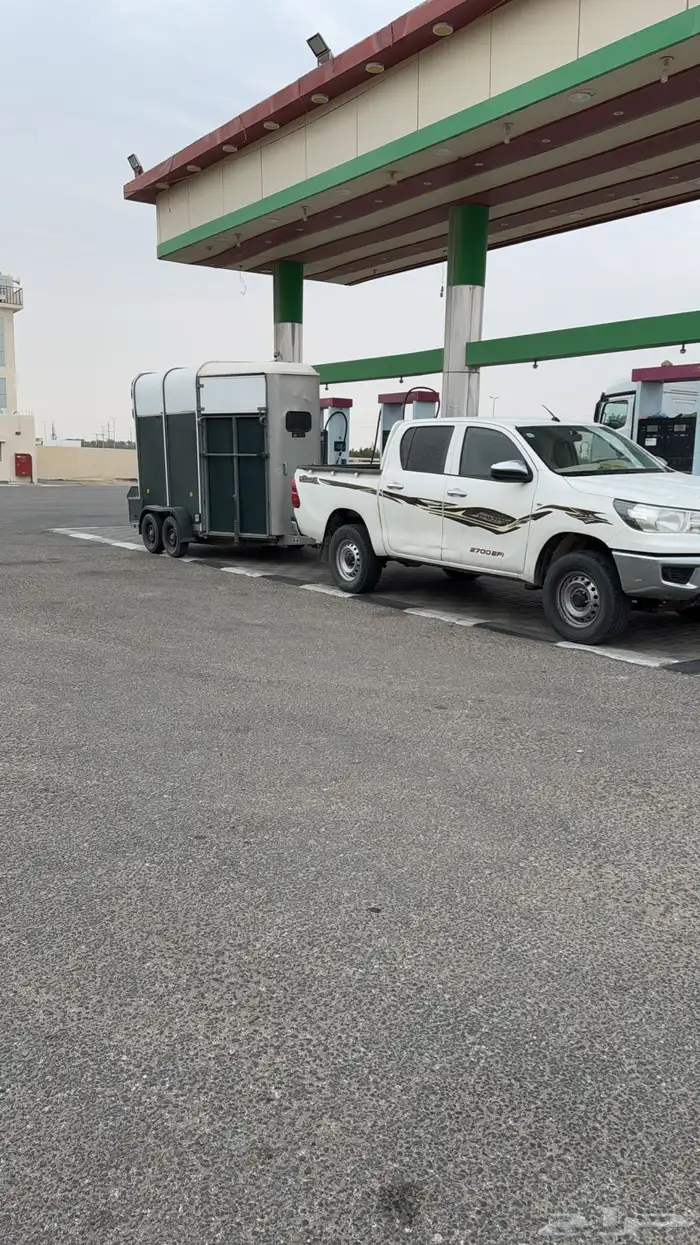عربة نقل خيل 0