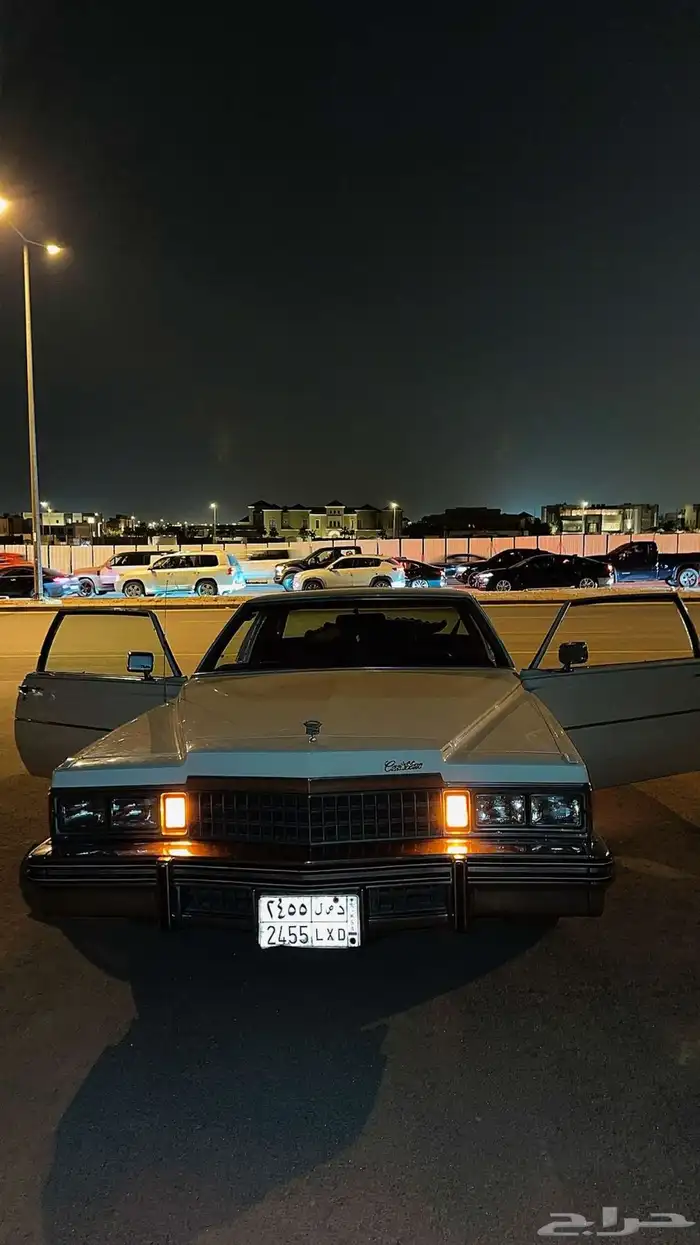كاديلاك كوب ديفيل 1978 كلاسيك 4