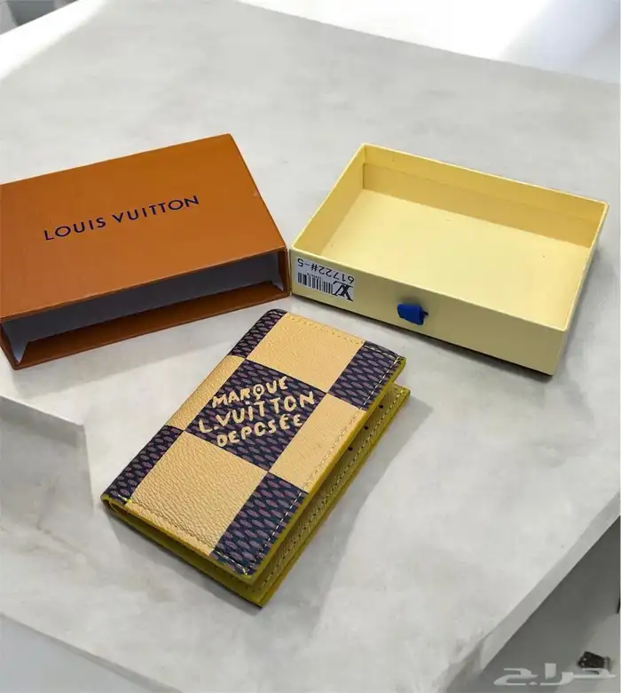 محافظ لويس فيتون LV طبق الاصل 12