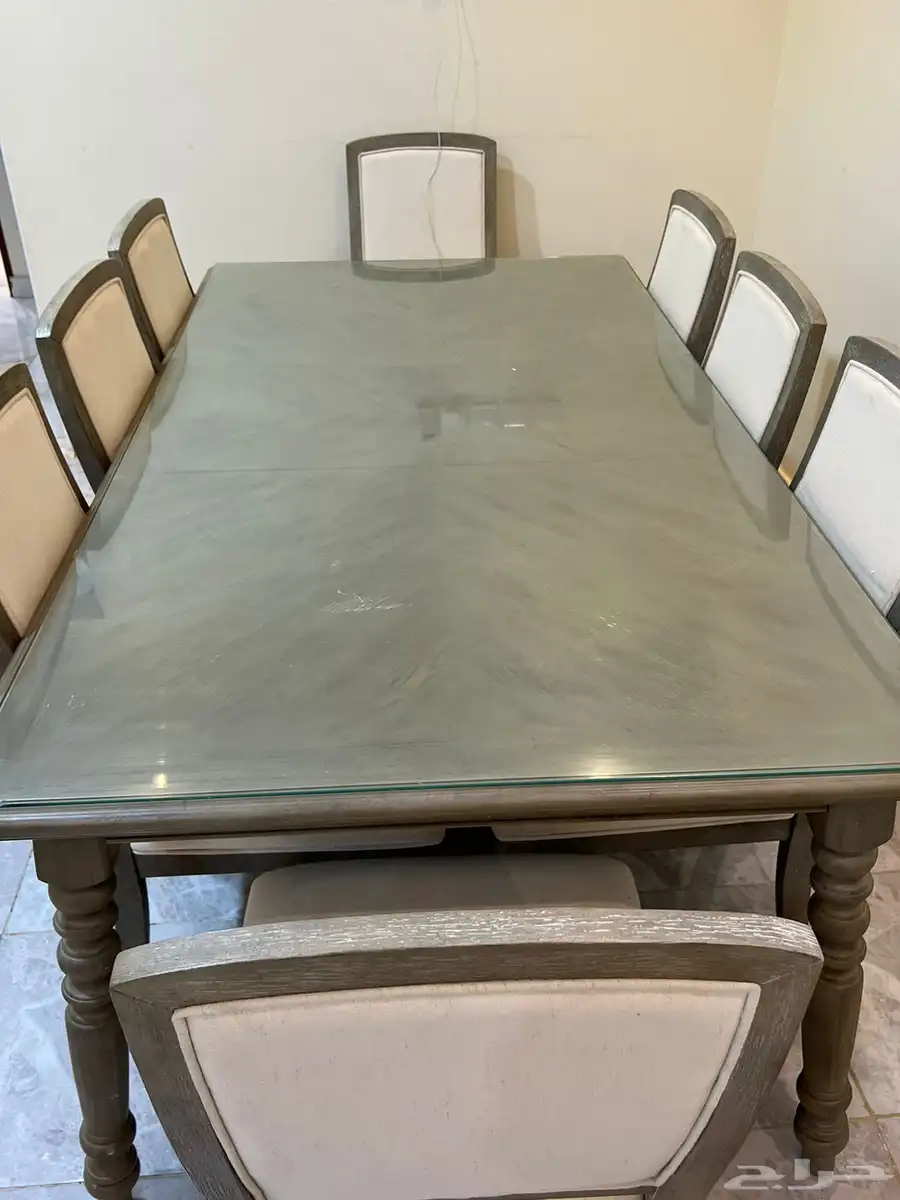 طاولة طعام 0
