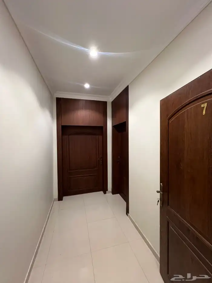 شقه للايجار شهري مؤثثه 1