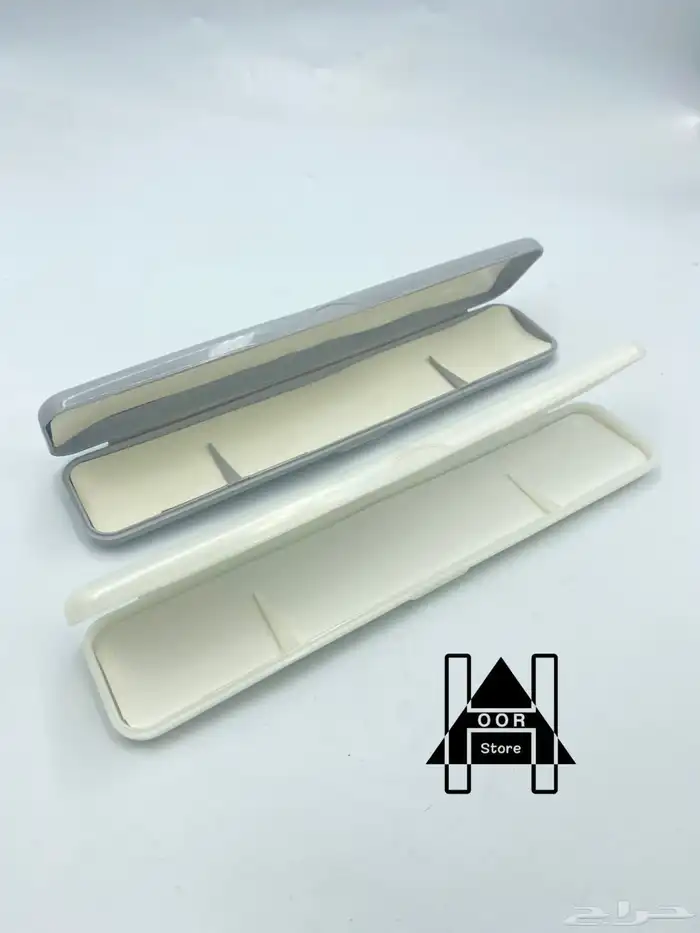 علب ساعات وسبح واساور بلاستيك 2