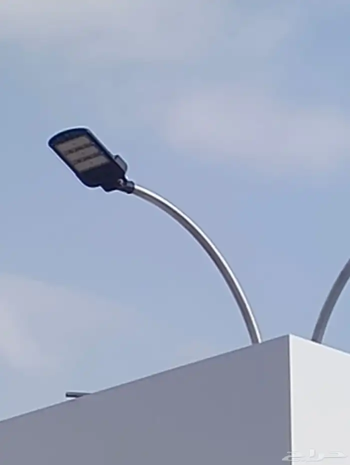 اعمدة شوارع و ديكورية وملاعب حدائق led على الطلب 7