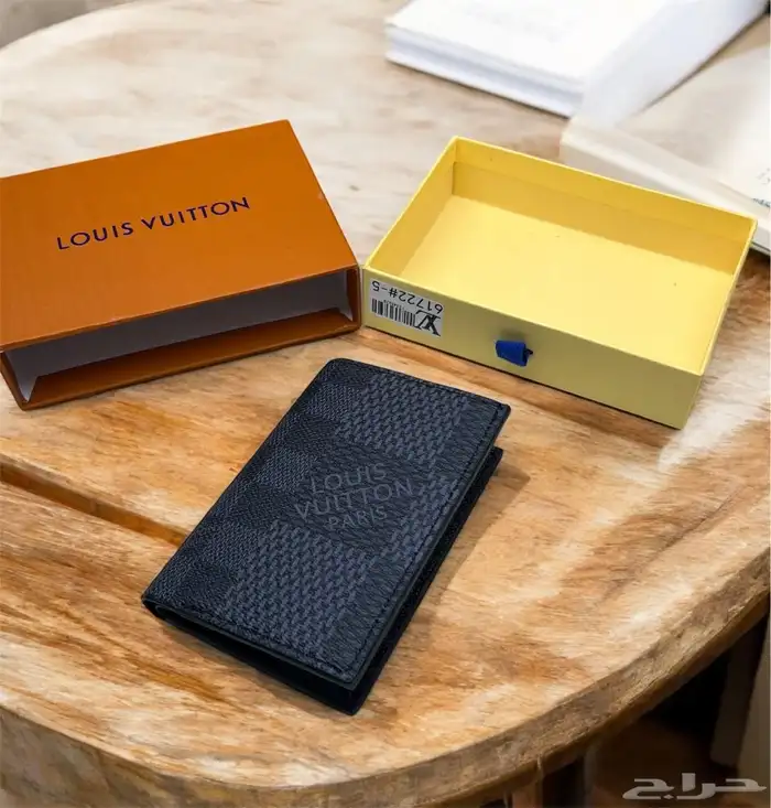 محافظ لويس فيتون LV طبق الاصل 7