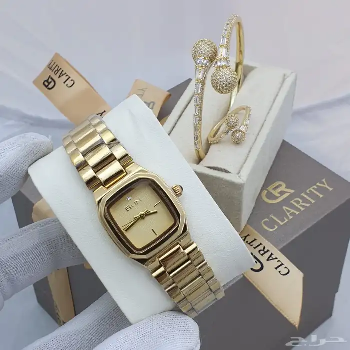 ساعات نسائيه تقليد ماركه شبه الاصل مع الملحقات 55