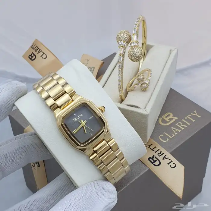 ساعات نسائيه تقليد ماركه شبه الاصل مع الملحقات 56