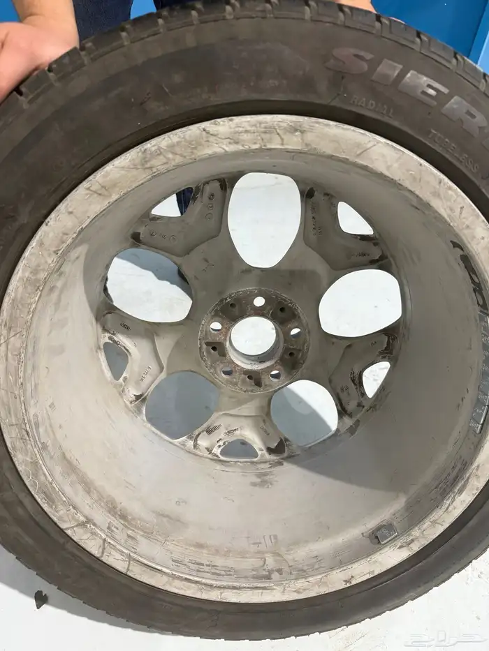 جنط BMW كروم الاصلي مع الكفر للبيع 1
