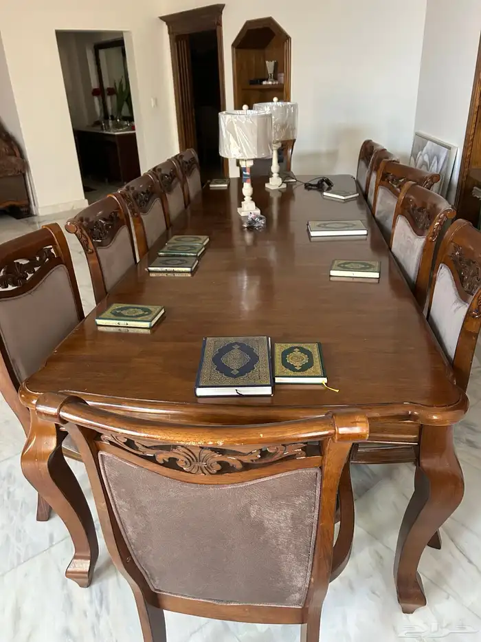 طاولة طعام 3