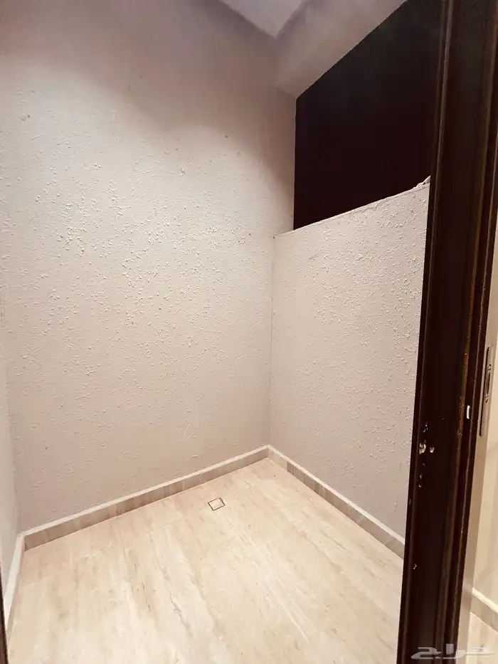 شقة جديده للإيجار حي لبن قريبة من الدايري 16