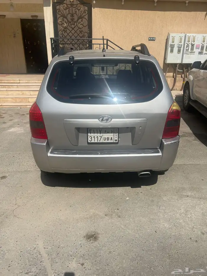 للبيع سيارة توسان 2008 الموقع خميس مشيط السعر 14.500 1
