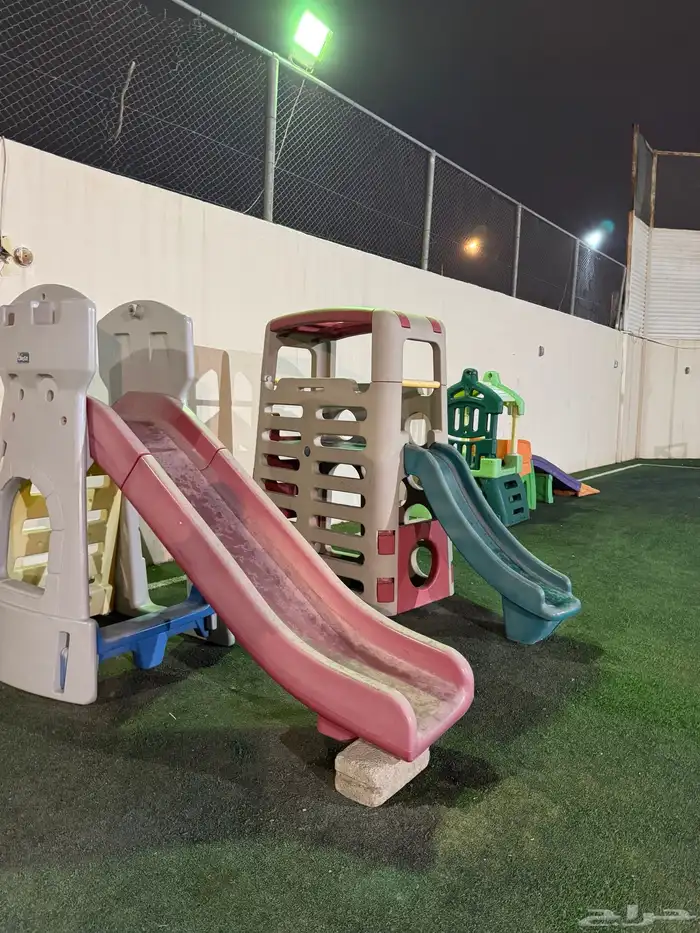 استراحة للايجار بأسعار ممتازه بحي اليرموك 32
