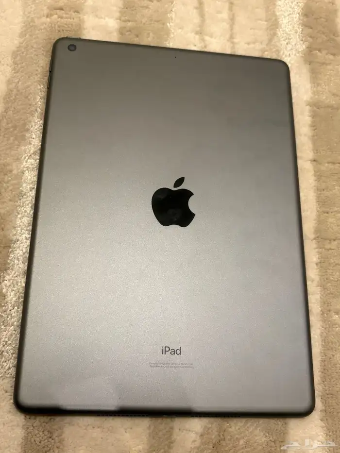 ايباد الجيل السابع بحالة ممتازة وكامل الملحقات 3