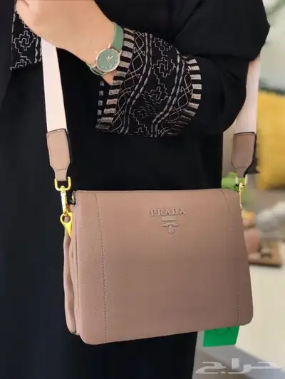 شنطة ماركة برادا جديده 4