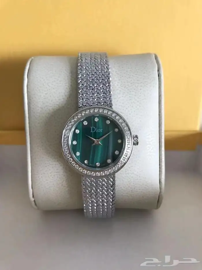 ساعات نسائيه تقليد ماركه شبه الاصل مع الملحقات 10