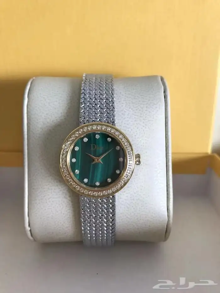 ساعات نسائيه تقليد ماركه شبه الاصل مع الملحقات 12